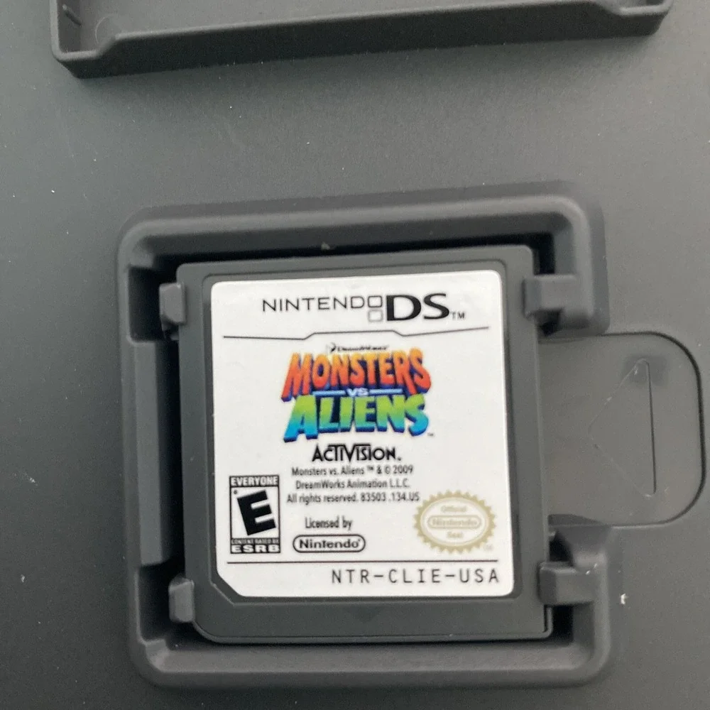 MONSTERS VS ALIENS‎ kids game complete in case w/ manual - Nintendo DS or 3DS